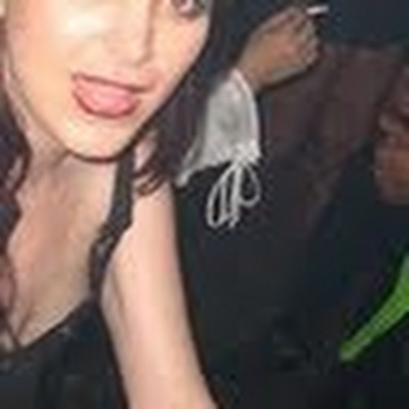 Meet your Posher, Branwyn - Picture 1 of 1